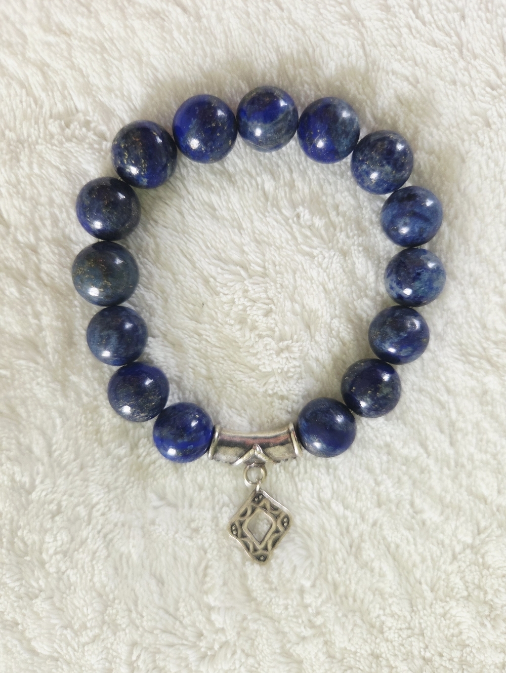 Silpada ✨️ Women's Blue Lapis Bead Stretch Bracelet with Silver Charm